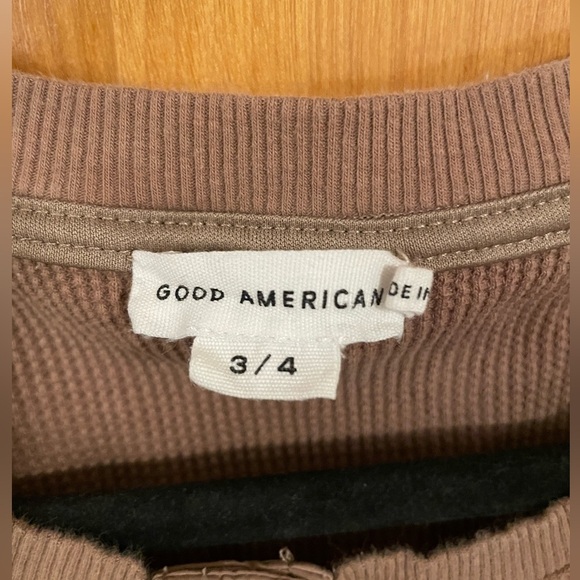 Good American Boyfriend Henley Thermal Long Sleeve - Picture 3 of 3